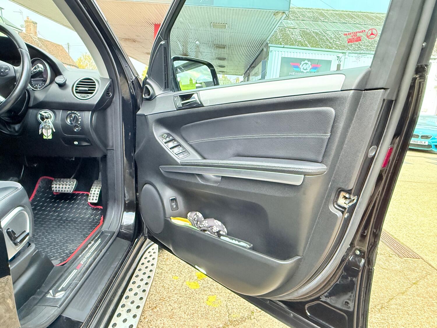 Used Mercedes-Benz M Class 2008 for sale - 76376946: Photo 61