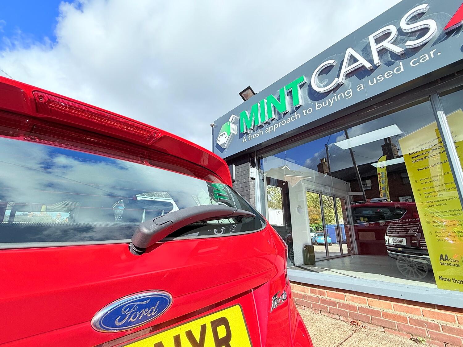 Used Ford Fiesta 2015 for sale - 76376911: Photo 11