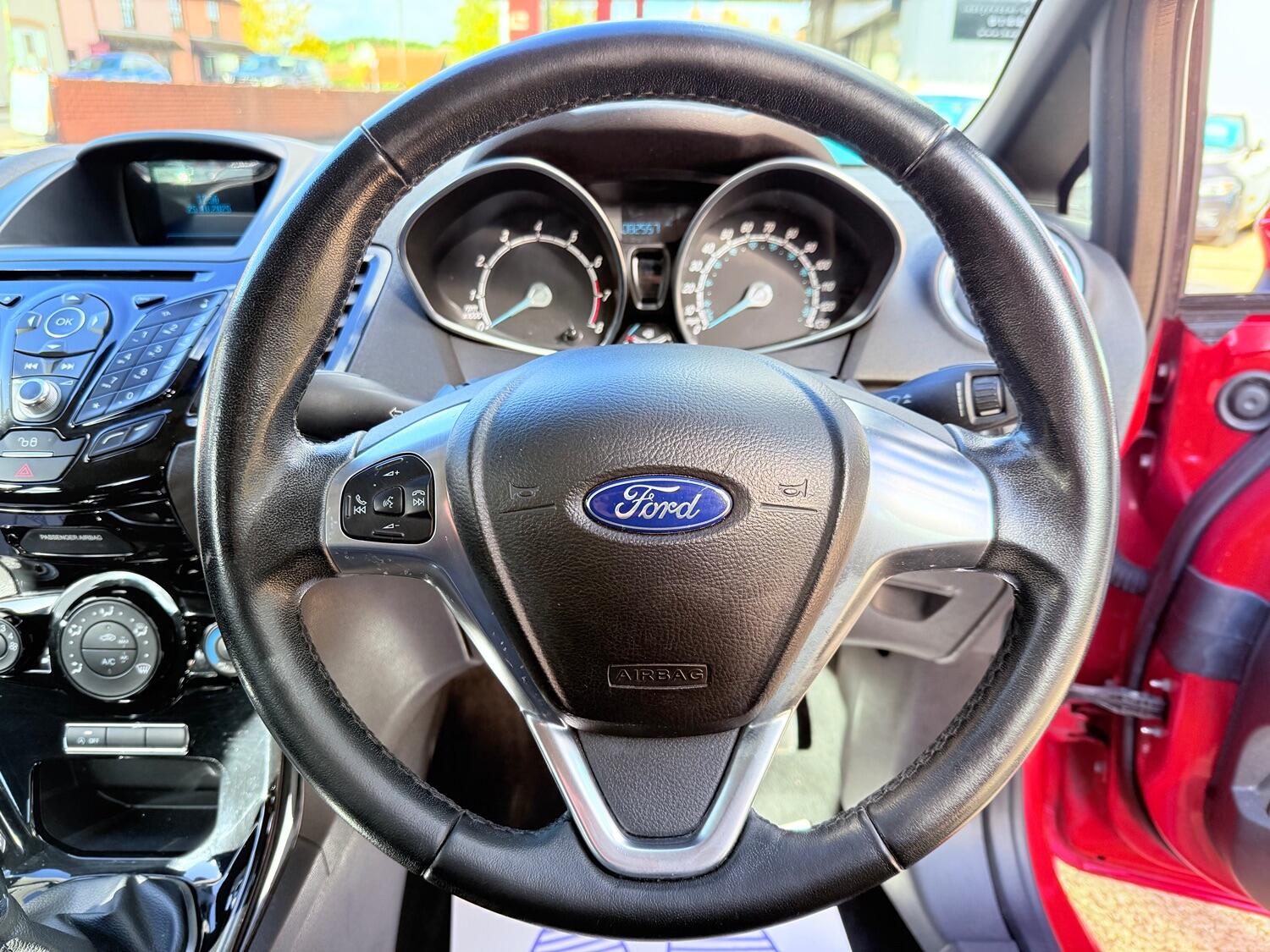 Used Ford Fiesta 2015 for sale - 76376911: Photo 35