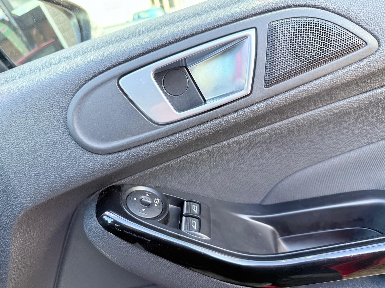 Used Ford Fiesta 2015 for sale - 76376911: Photo 37