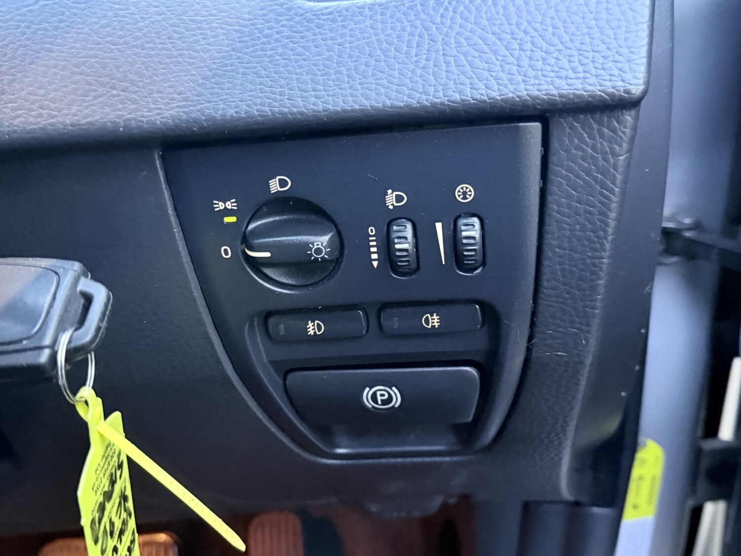 Used Volvo XC90 2007 for sale - 78090666: Photo 31