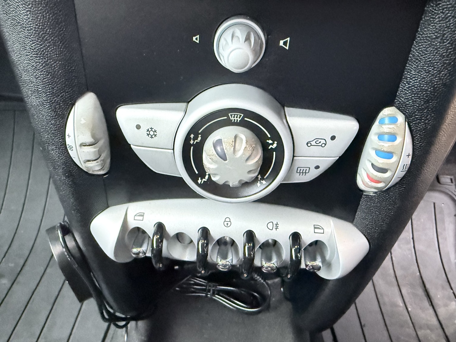 Used MINI Hatch 2009 for sale - 78090652: Photo 29