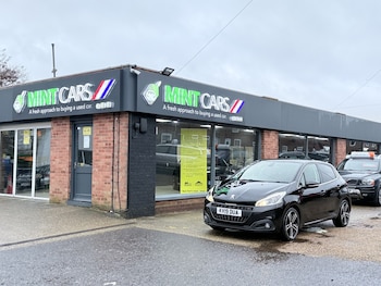 Used Peugeot 208 2019 for sale - 77482299: Photo