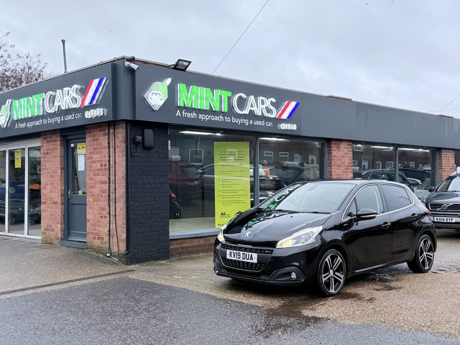 Used Peugeot 208 2019 for sale - 77482299: Photo 3