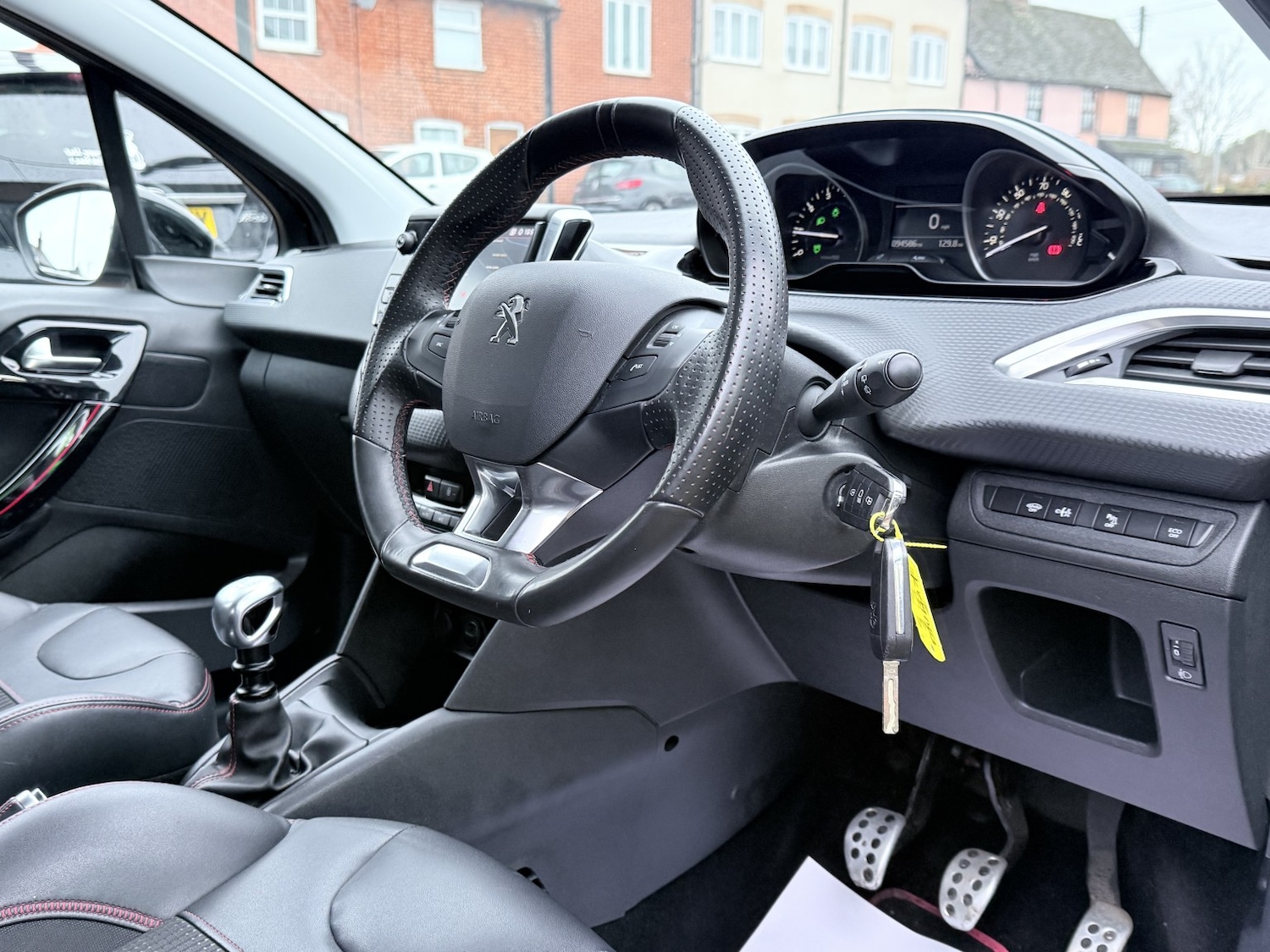 Used Peugeot 208 2019 for sale - 77482299: Photo 32
