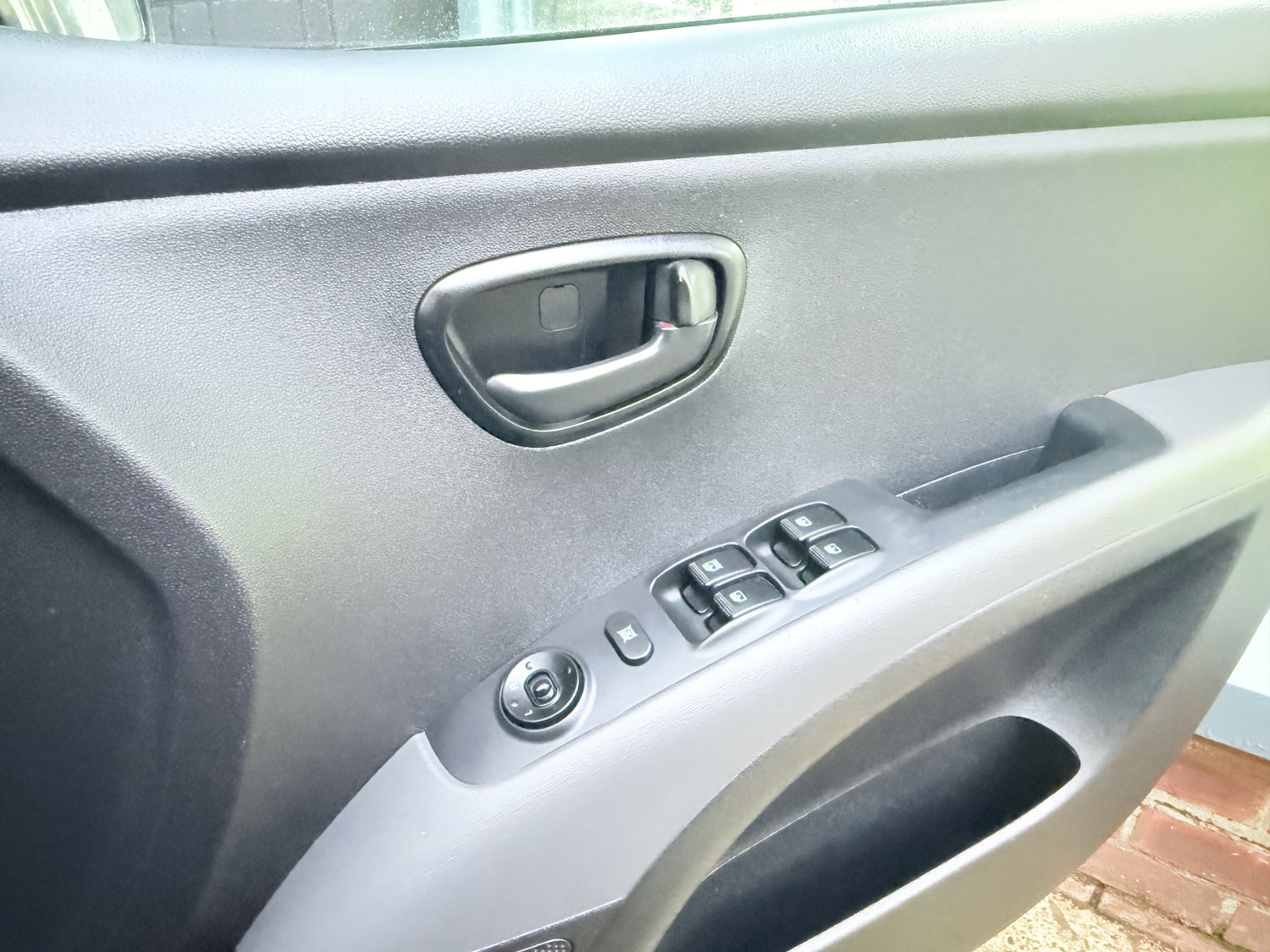 Used Hyundai i10 2012 for sale - 77129554: Photo 25