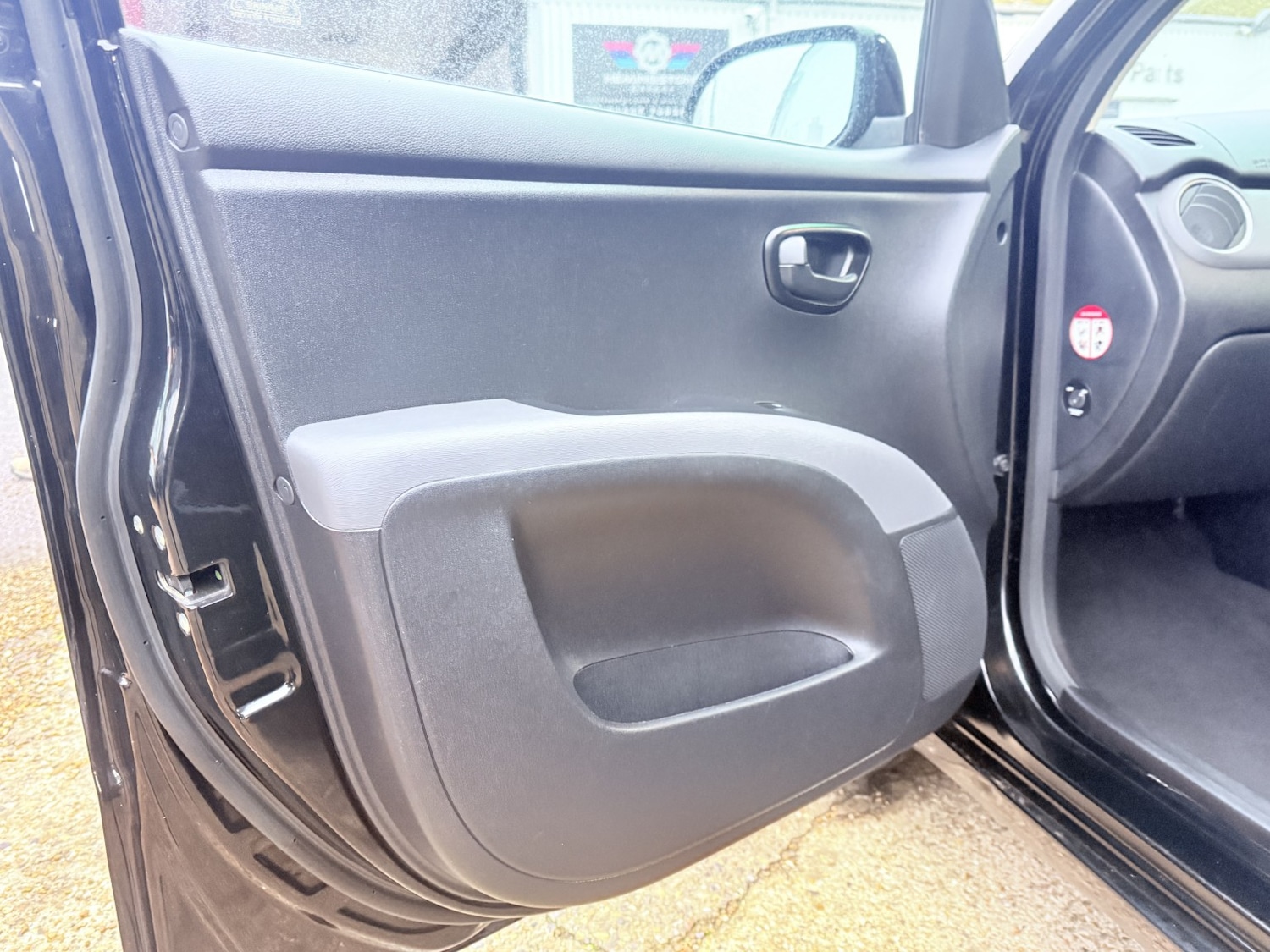 Used Hyundai i10 2012 for sale - 77129554: Photo 27