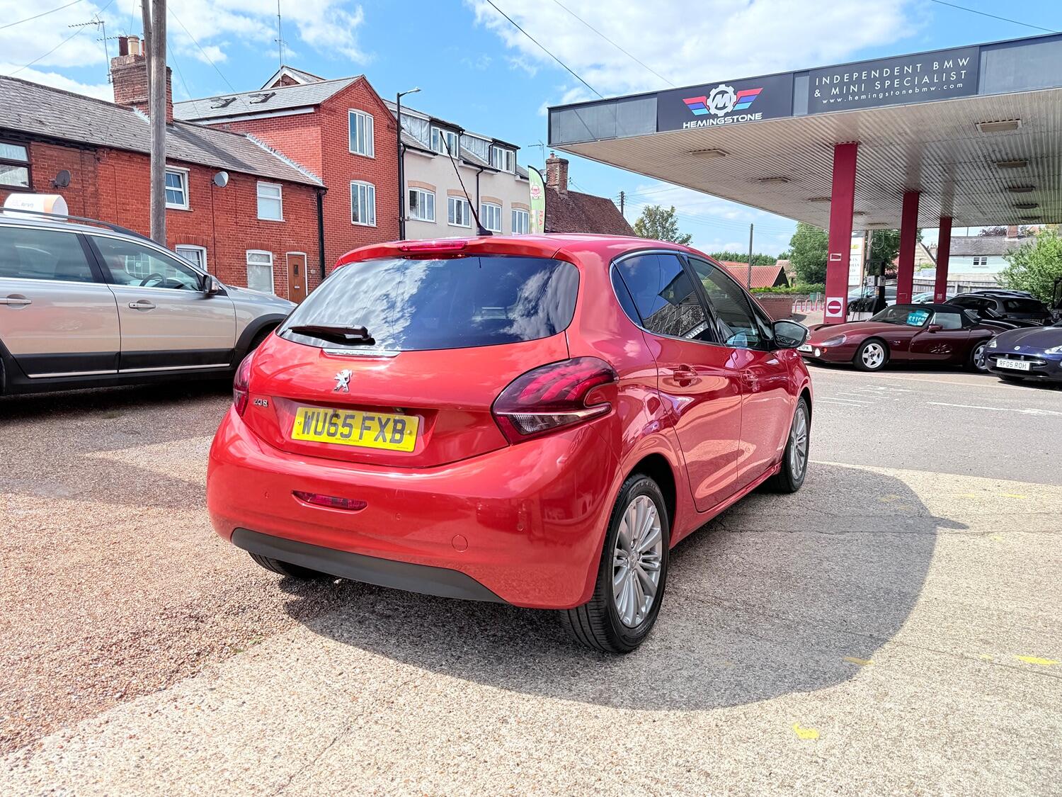 Used Peugeot 208 2015 for sale - 76769386: Photo 10