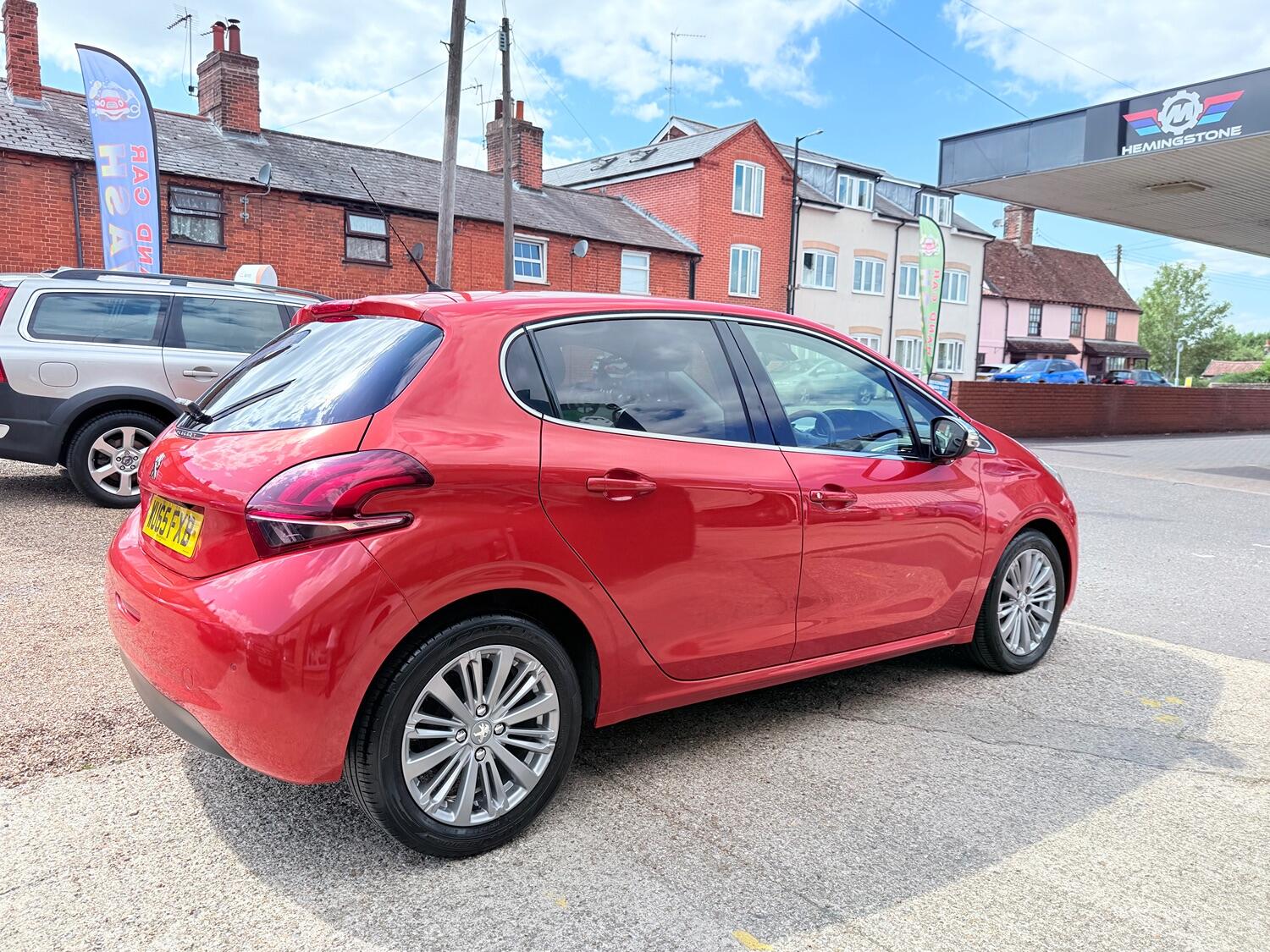 Used Peugeot 208 2015 for sale - 76769386: Photo 11