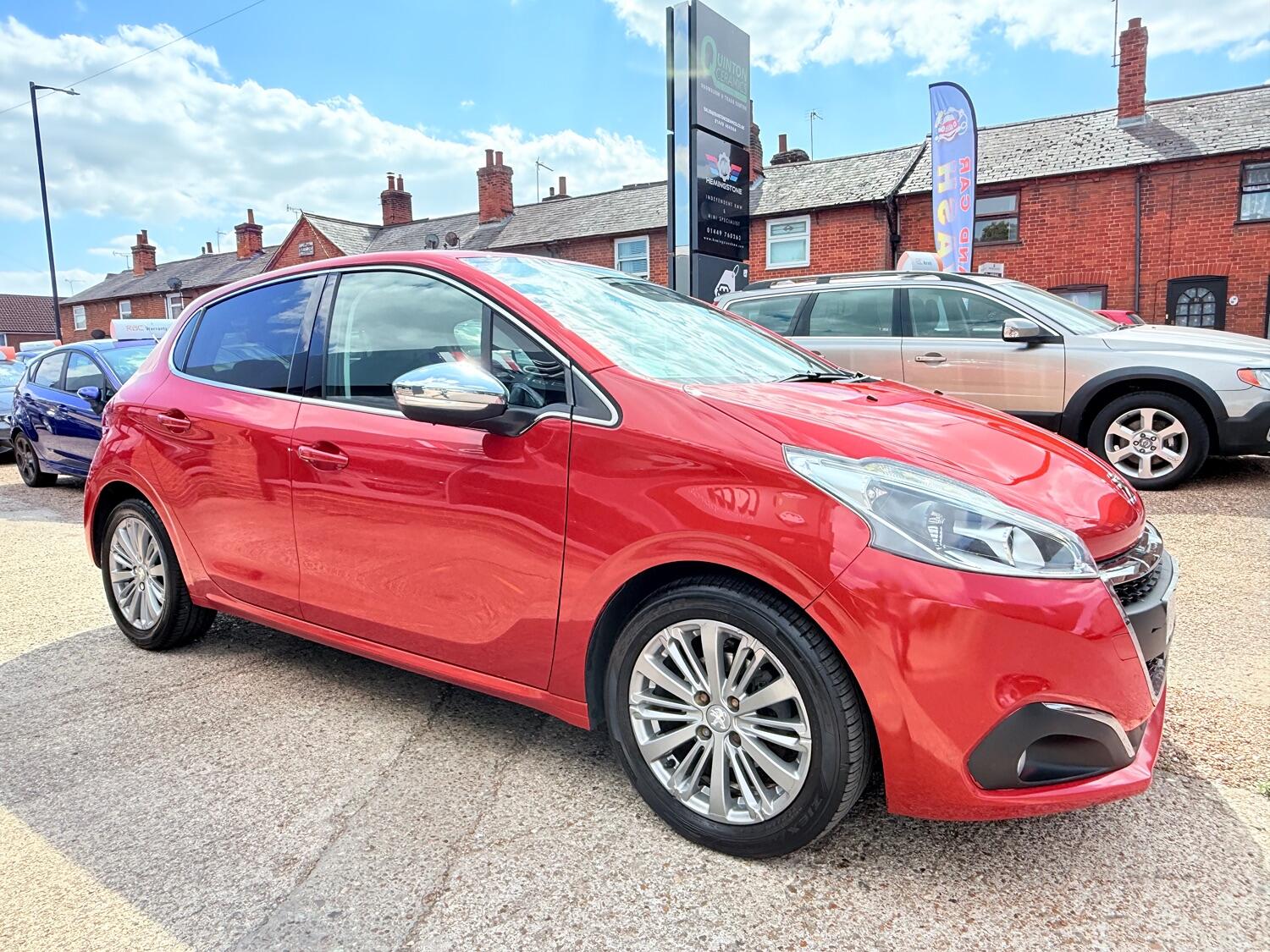 Used Peugeot 208 2015 for sale - 76769386: Photo 13