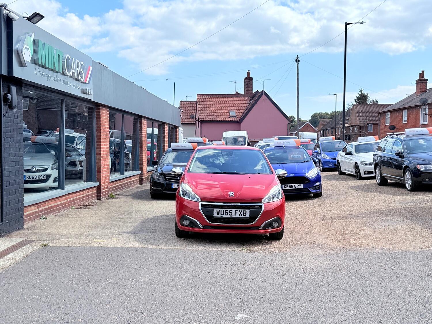 Used Peugeot 208 2015 for sale - 76769386: Photo 17