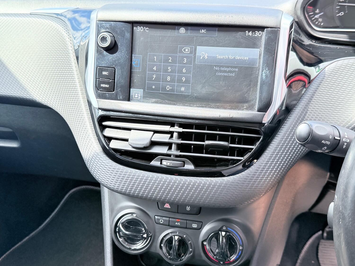 Used Peugeot 208 2015 for sale - 76769386: Photo 34