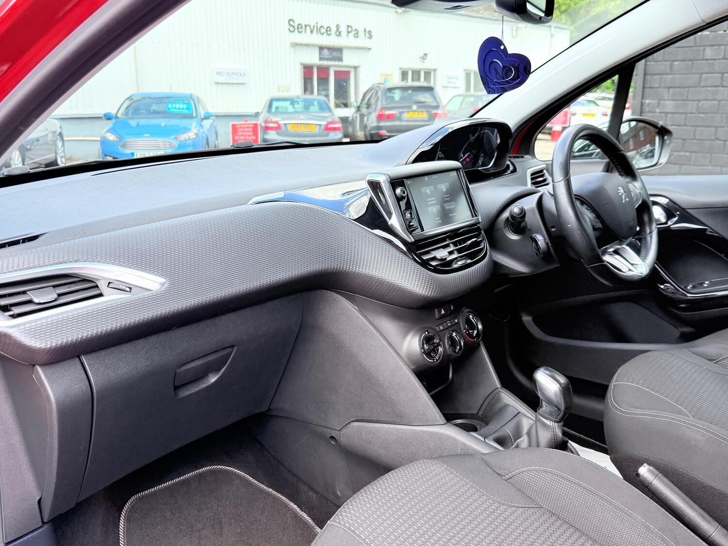 Used Peugeot 208 2015 for sale - 76769386: Photo 56