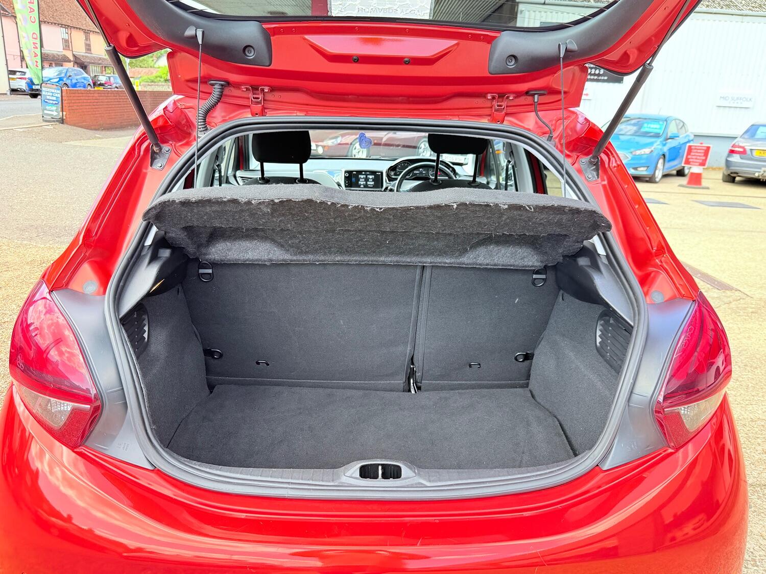 Used Peugeot 208 2015 for sale - 76769386: Photo 63