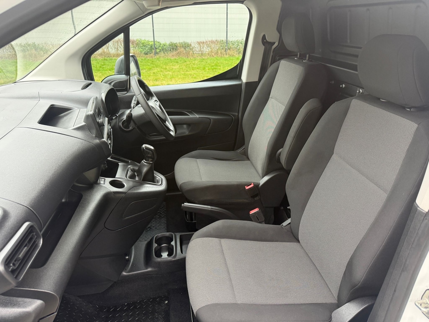 Used Vauxhall Combo 2019 for sale - 77303900: Photo 5