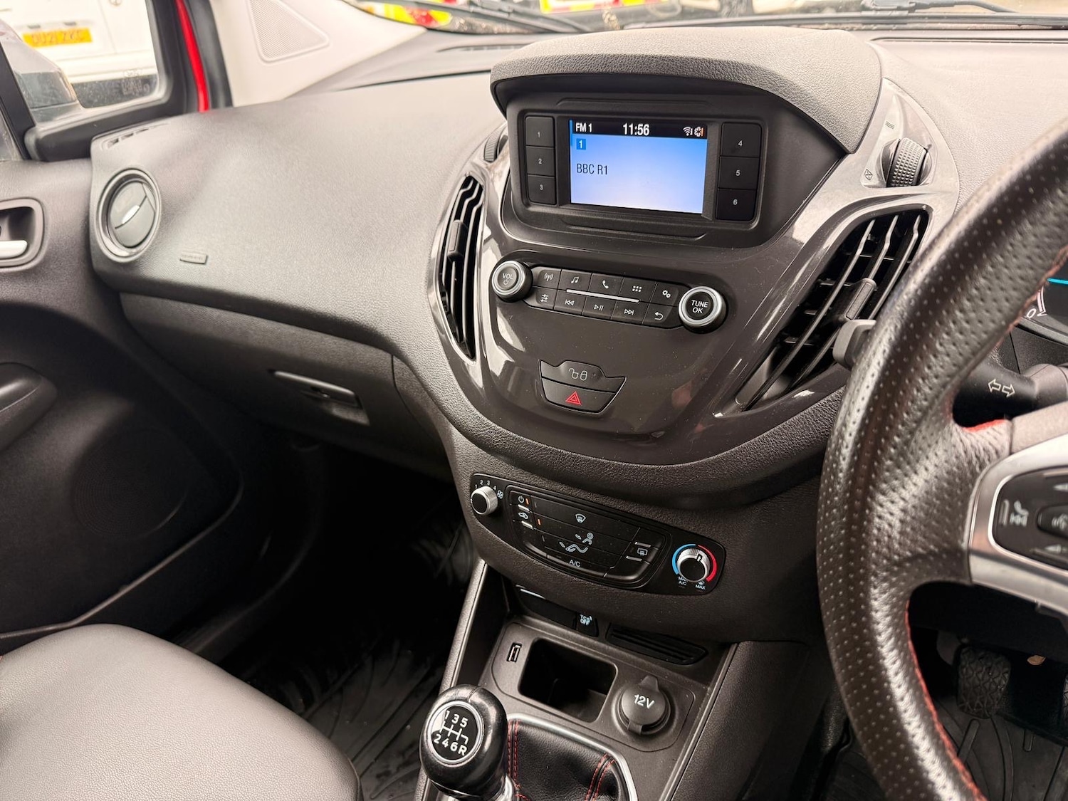 Used Ford Transit Courier 2018 for sale - 77775469: Photo 14