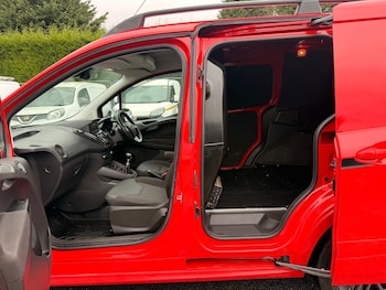 Used Ford Transit Courier 2018 for sale - 77775469: Photo