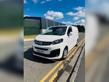 Vauxhall - Vivaro