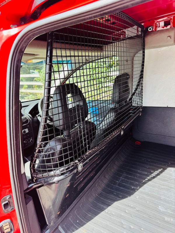 Used Vauxhall Combo 2011 for sale - 76221909: Photo 5