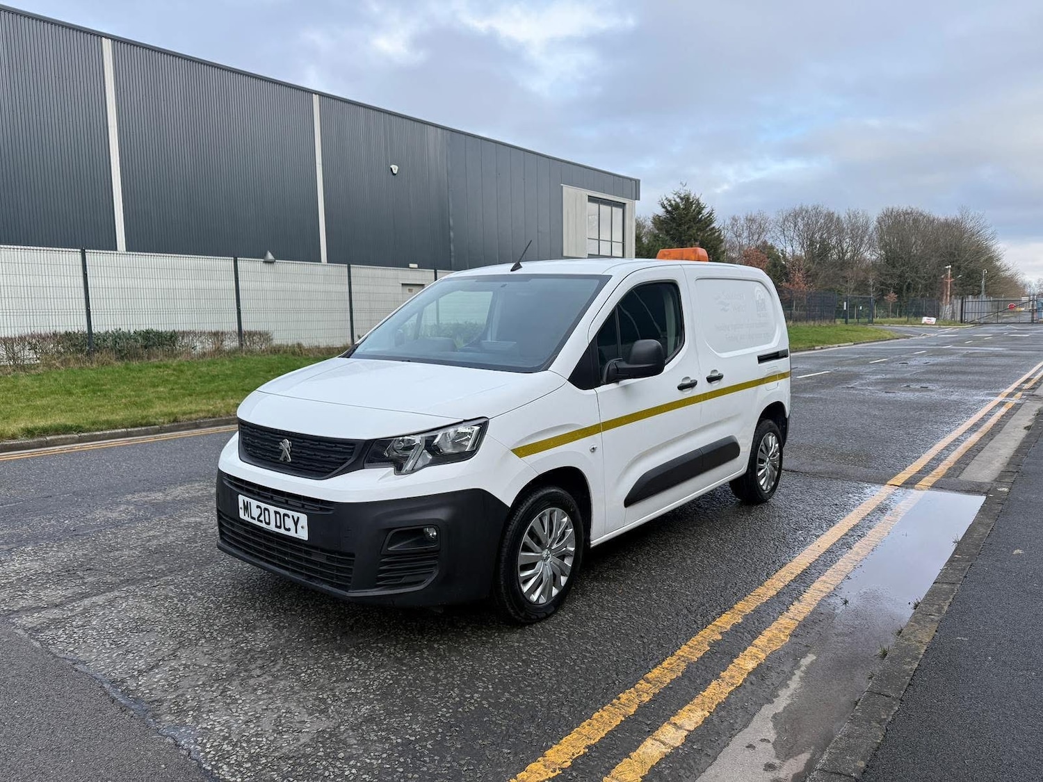 Used Peugeot Partner 2020 for sale - 77370452: Photo 2