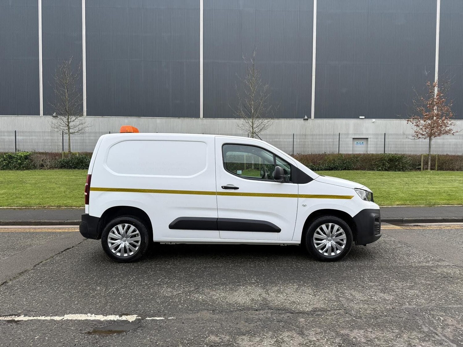 Used Peugeot Partner 2020 for sale - 77370452: Photo 8