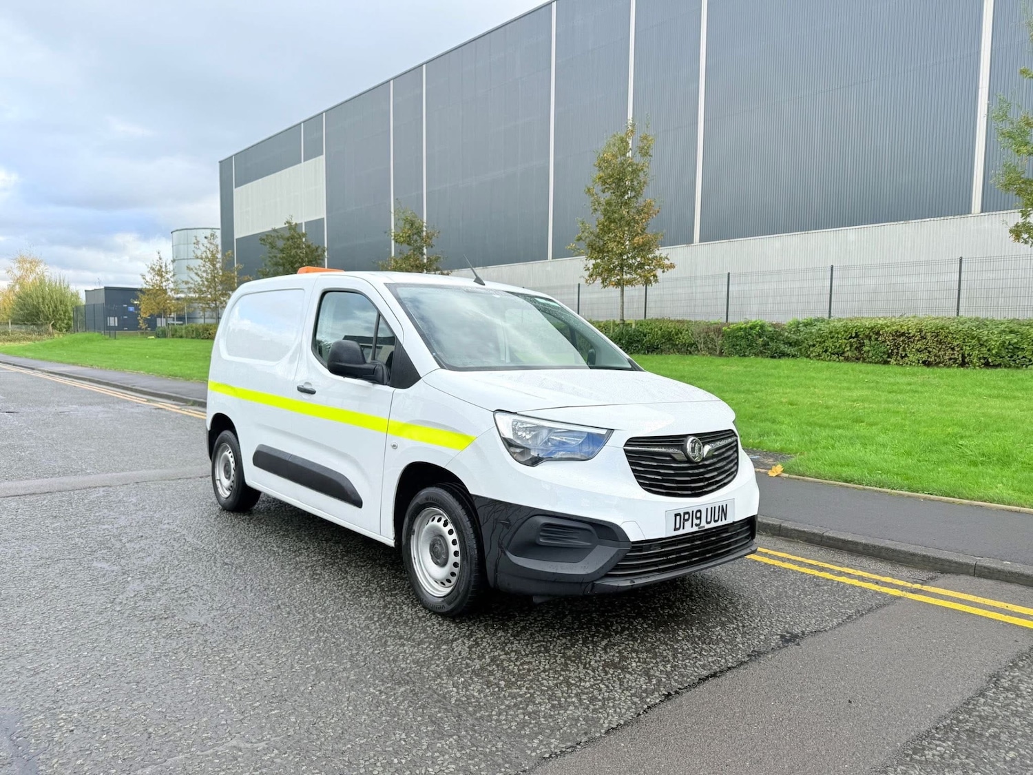 Used Vauxhall Combo 2019 for sale - 76366736: Photo 1