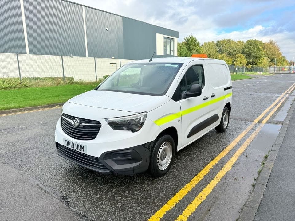 Used Vauxhall Combo 2019 for sale - 76366736: Photo 2