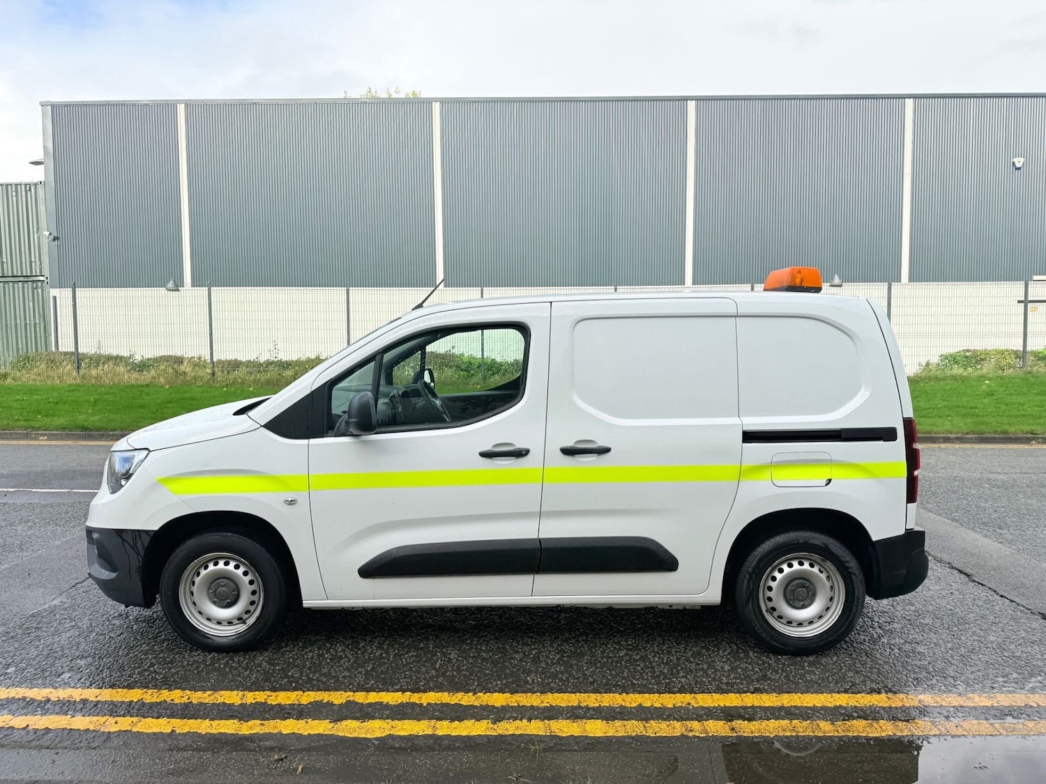 Used Vauxhall Combo 2019 for sale - 76366736: Photo 3