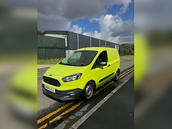Used Ford Transit Courier 2018 for sale - 75976970: Photo