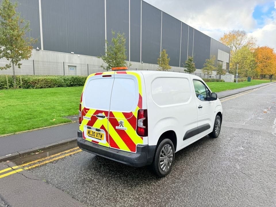 Used Peugeot Partner 2020 for sale - 76366351: Photo 11