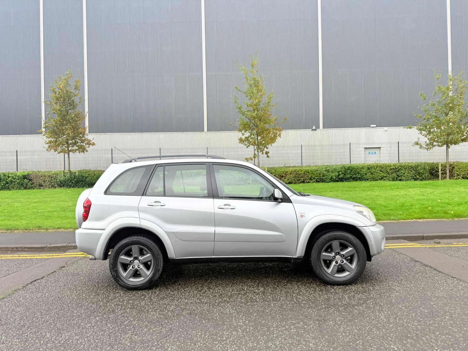 Used Toyota RAV4 2004 for sale - 76365020: Photo 13