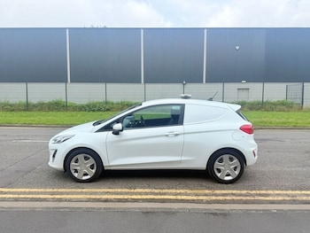 Used Ford Fiesta 2020 for sale - 75316011: Photo