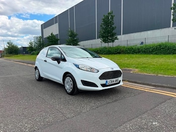 Used Ford Fiesta 2015 for sale - 79057674: Photo