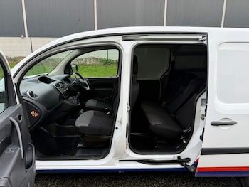 Used Renault Kangoo 2017 for sale - 76830795: Photo