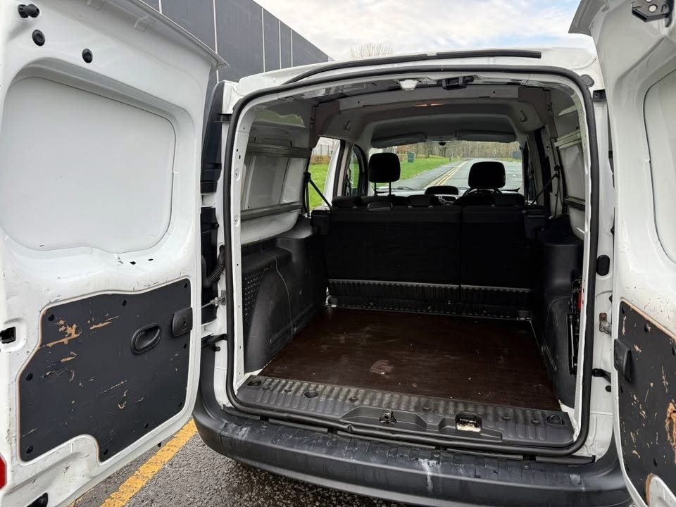 Used Renault Kangoo 2017 for sale - 76830795: Photo 8