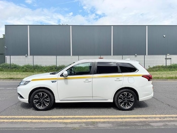 Used Mitsubishi Outlander 2018 for sale - 78945386: Photo