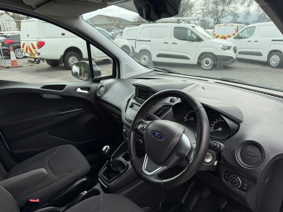 Used Ford Transit Courier 2020 for sale - 77846639: Photo 11