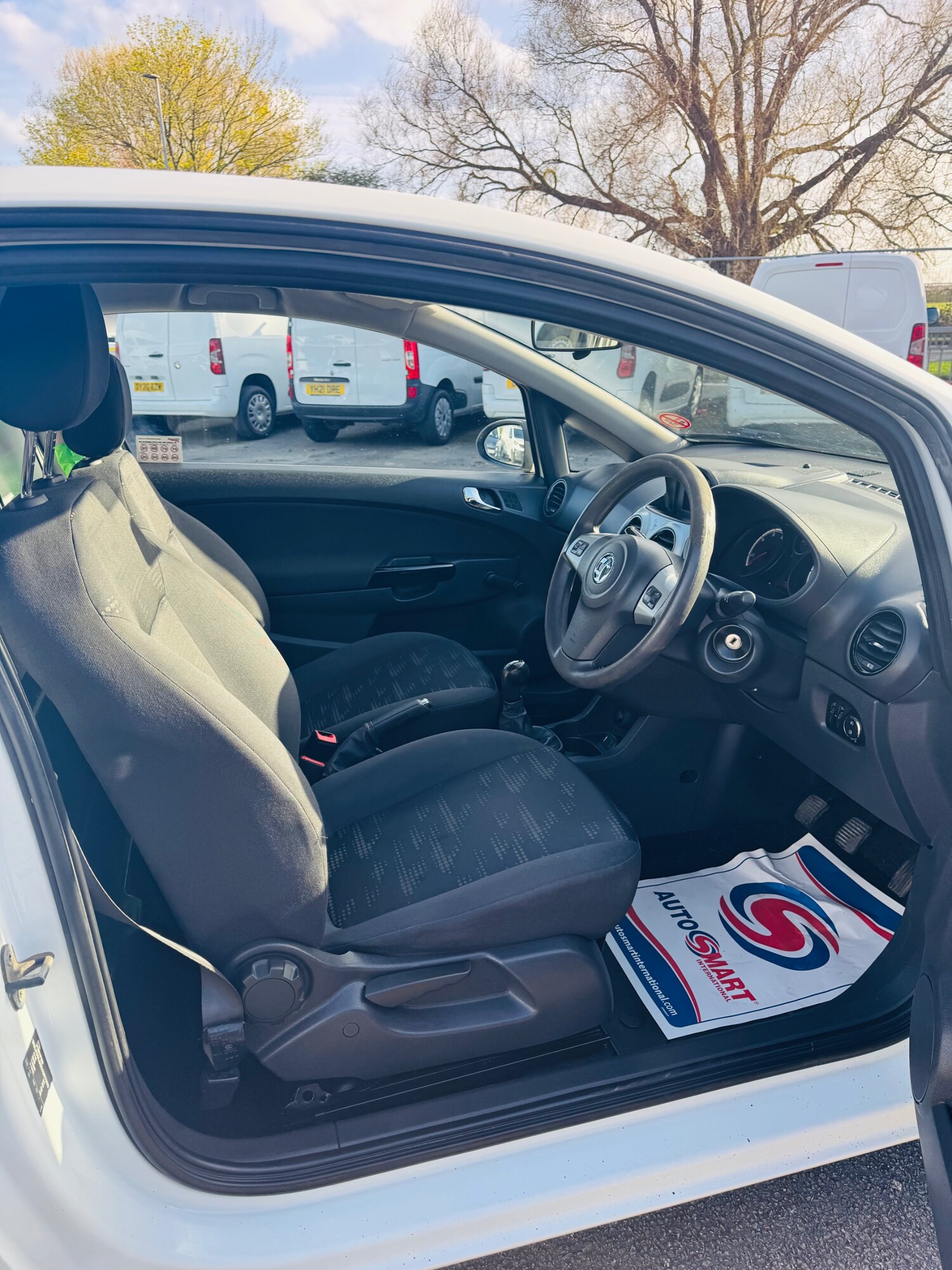 Used Vauxhall Corsa 2014 for sale - 78053789: Photo 11