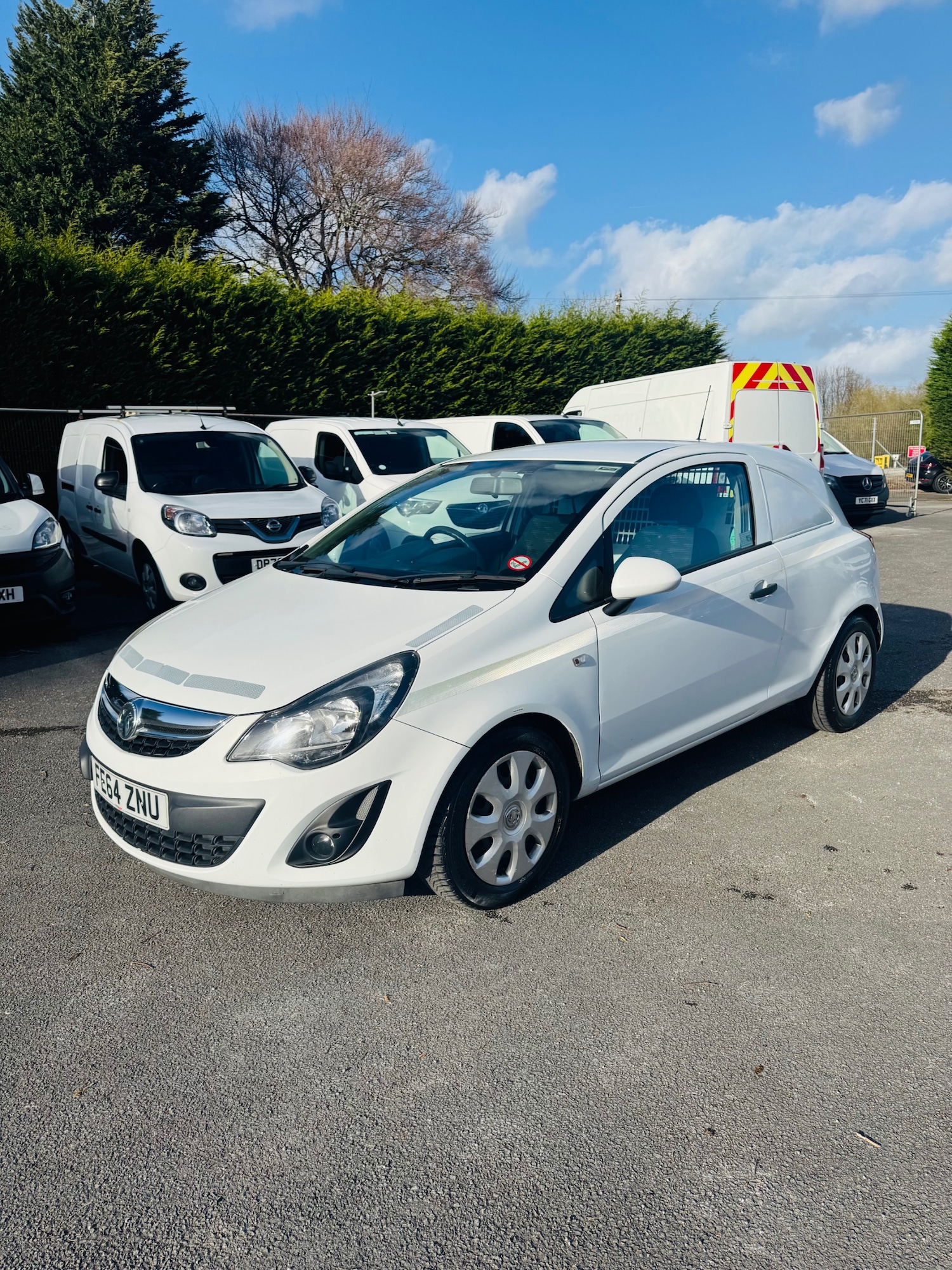 Used Vauxhall Corsa 2014 for sale - 78053789: Photo 2