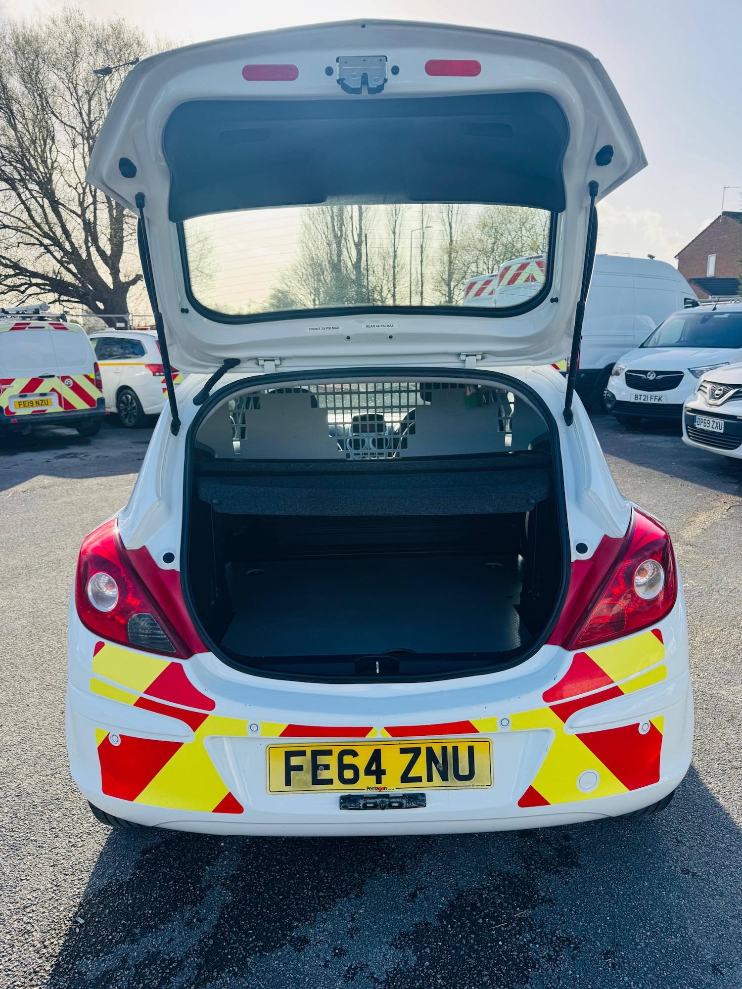 Used Vauxhall Corsa 2014 for sale - 78053789: Photo 7