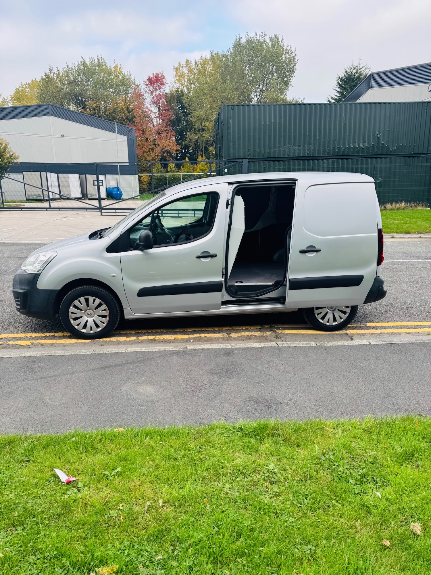 Used Citroen Berlingo 2017 for sale - 75640955: Photo 4