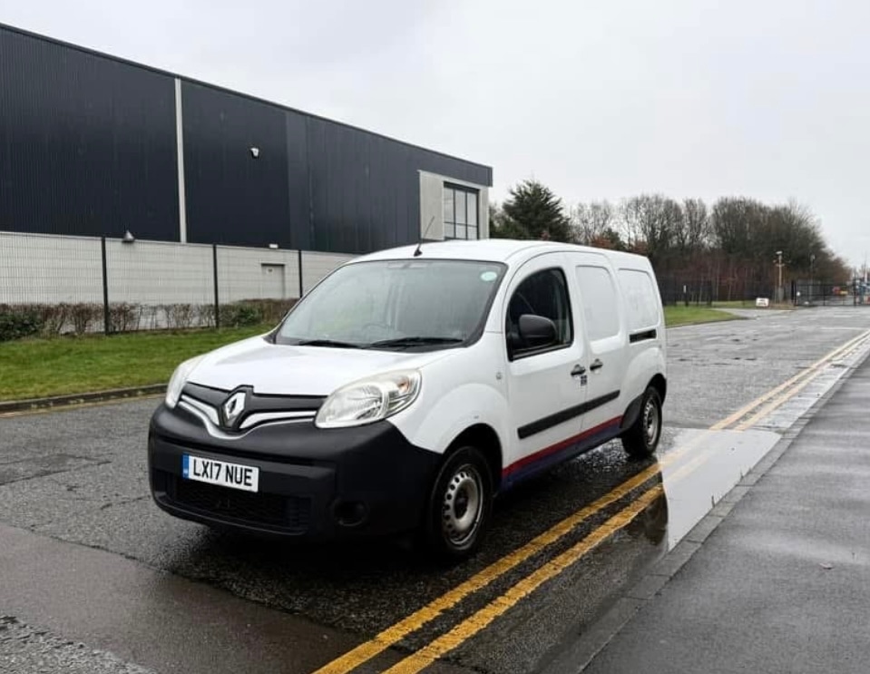 Used Renault Kangoo 2017 for sale - 76650806: Photo 2