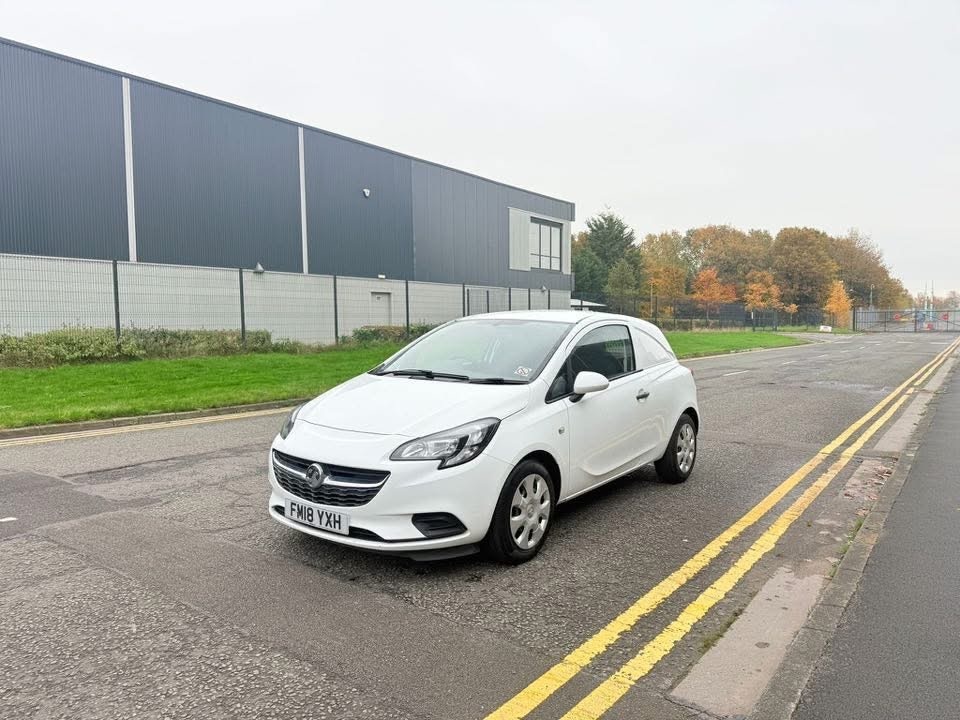 Used Vauxhall Corsa 2018 for sale - 76506204: Photo 2