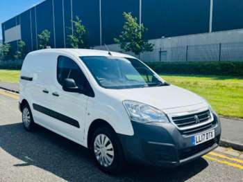 Used Peugeot Partner 2017 for sale - 74996102: Photo