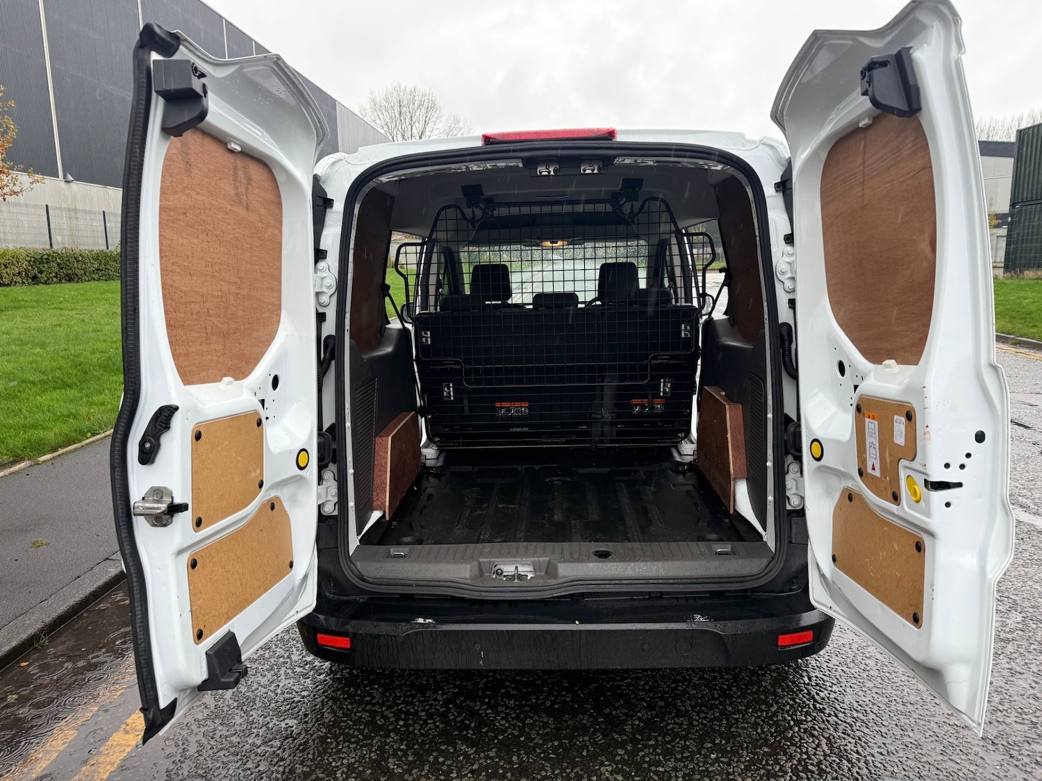 Used Ford Transit Connect 2020 for sale - 76402286: Photo 9