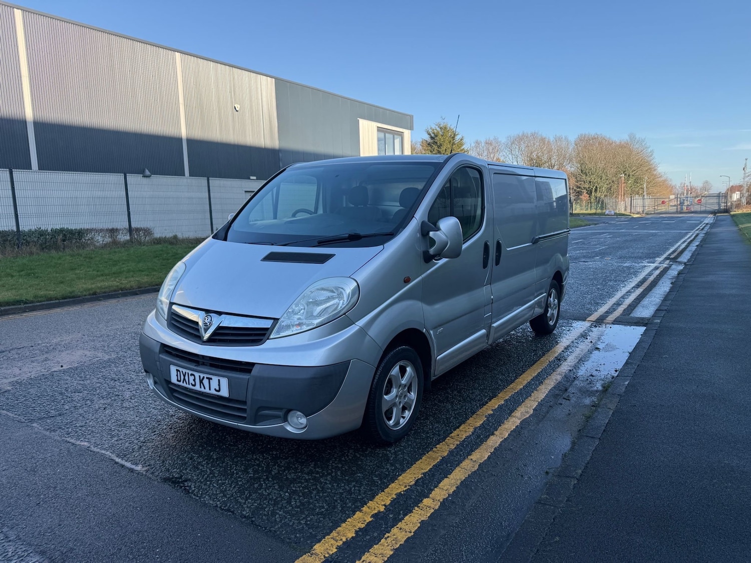 Used Vauxhall Vivaro 2013 for sale - 77226099: Photo 2