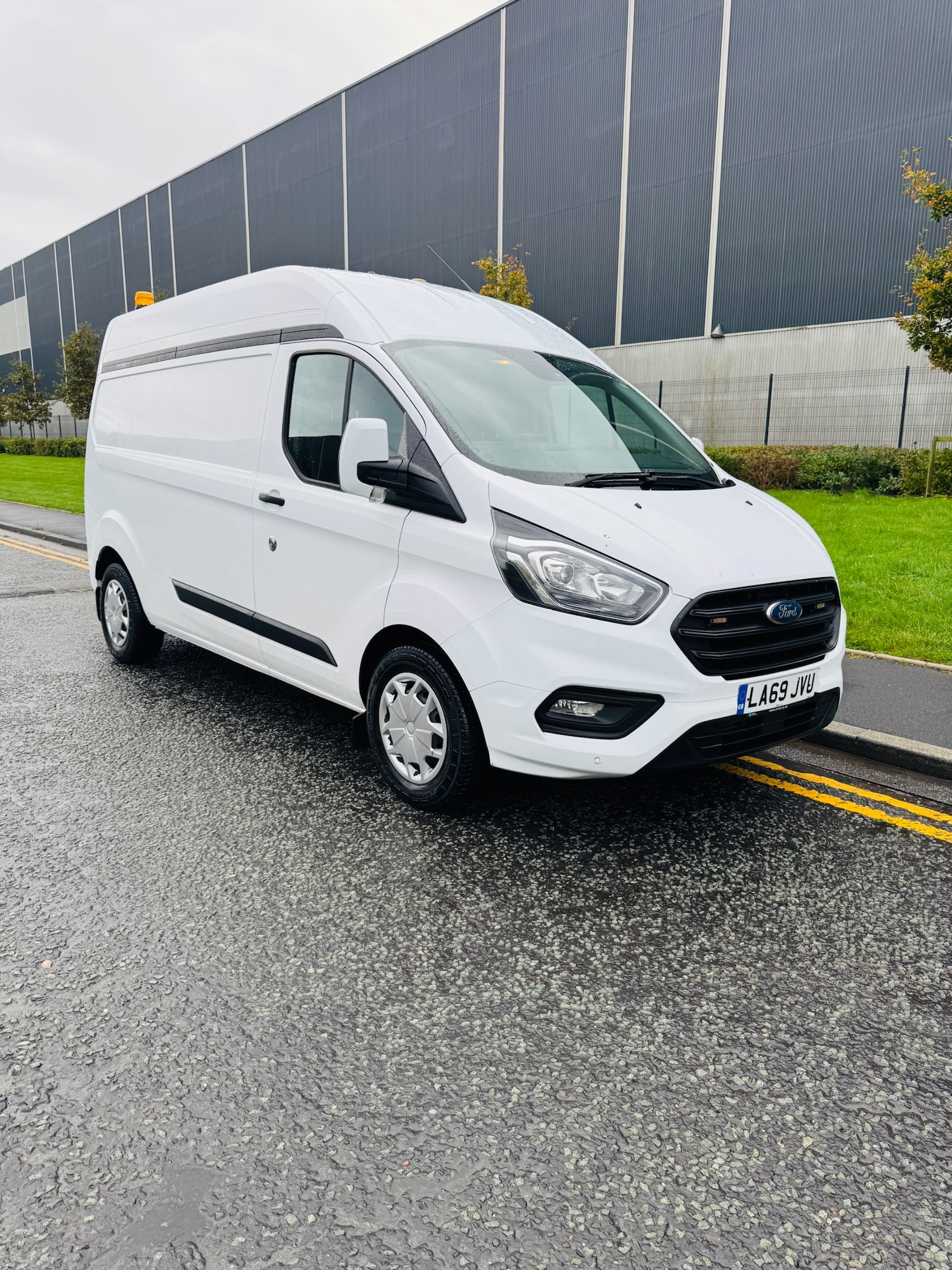 Used Ford Transit Custom 2020 for sale - 76340801: Photo 1