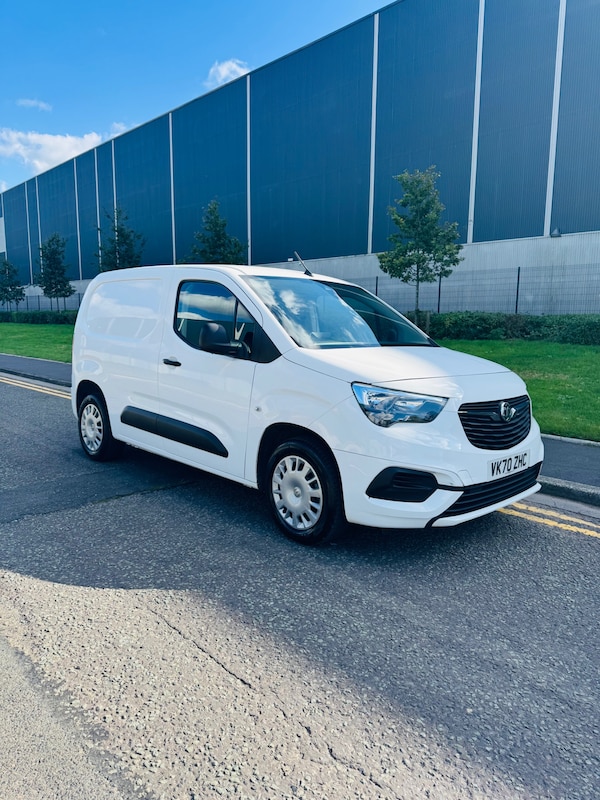 Used Vauxhall Combo 2020 for sale - 76109919: Photo 1