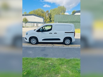 Used Vauxhall Combo 2020 for sale - 76109919: Photo 3