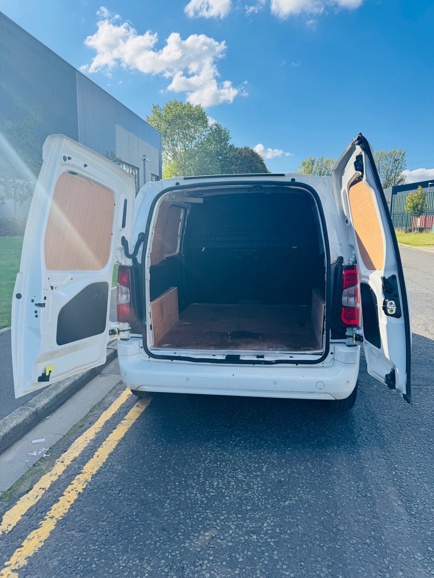 Used Vauxhall Combo 2020 for sale - 76109919: Photo 9